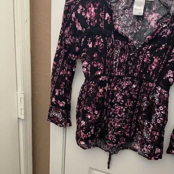 FINAL MARKDOWN Ladies’ American Rag Peasant-style Top (XS) - Picture 2 of 6